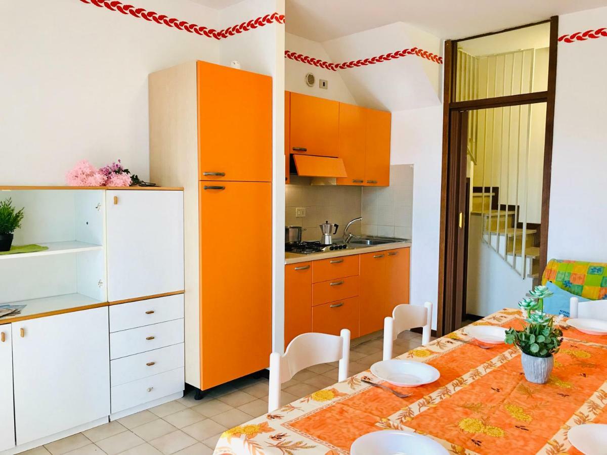 Residence Cinzia Pool Bibione Exterior foto